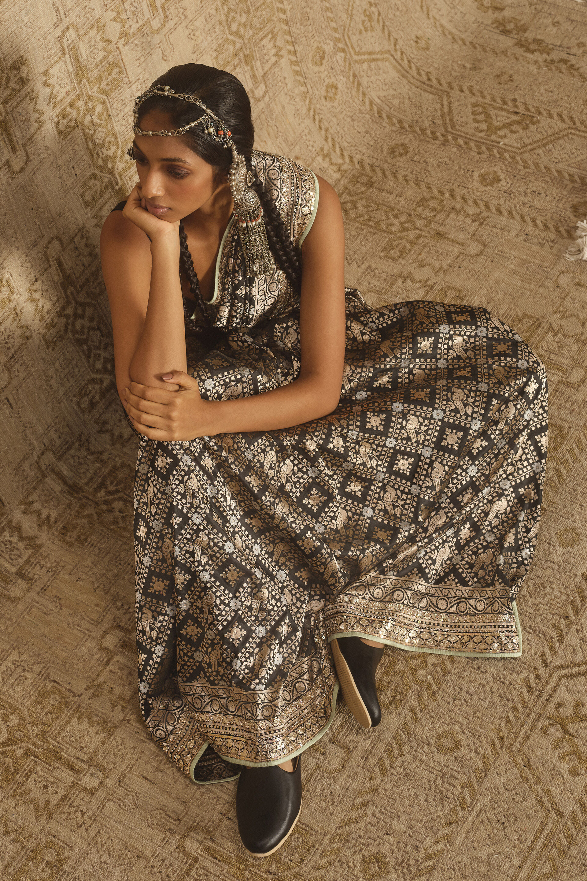 Nirjara Handwoven Benarasi Silk Saree - Black, Black, image 3